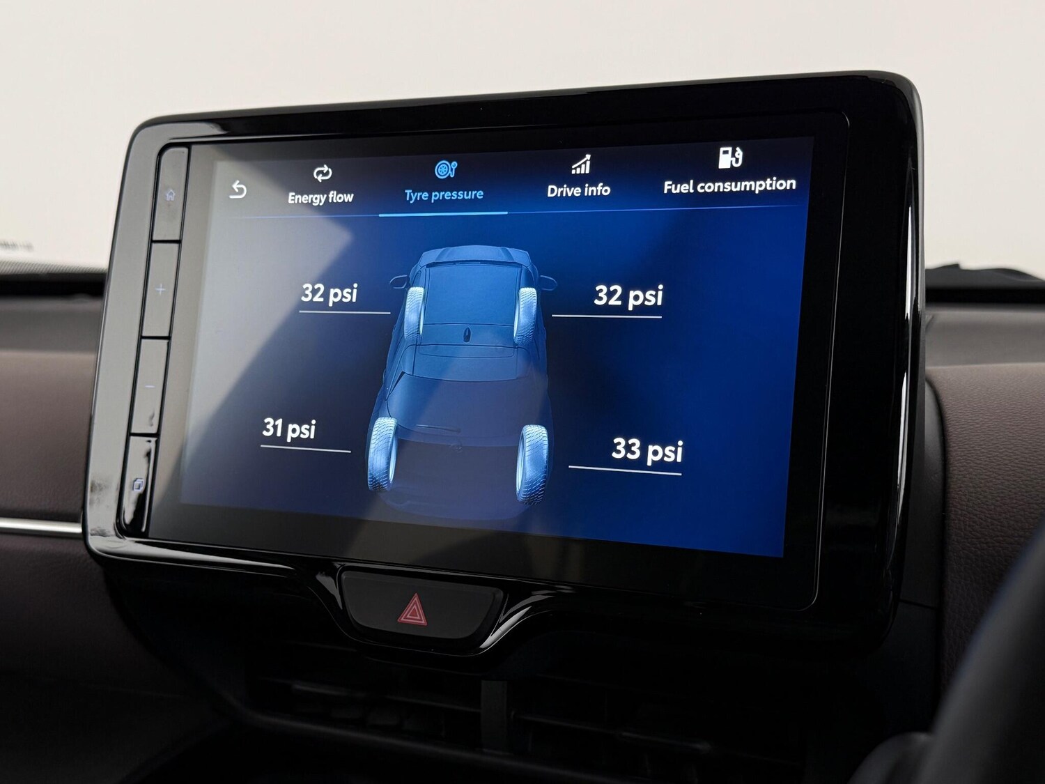 Used Toyota Yaris Cross 2023 for sale - 76658557: Photo 34