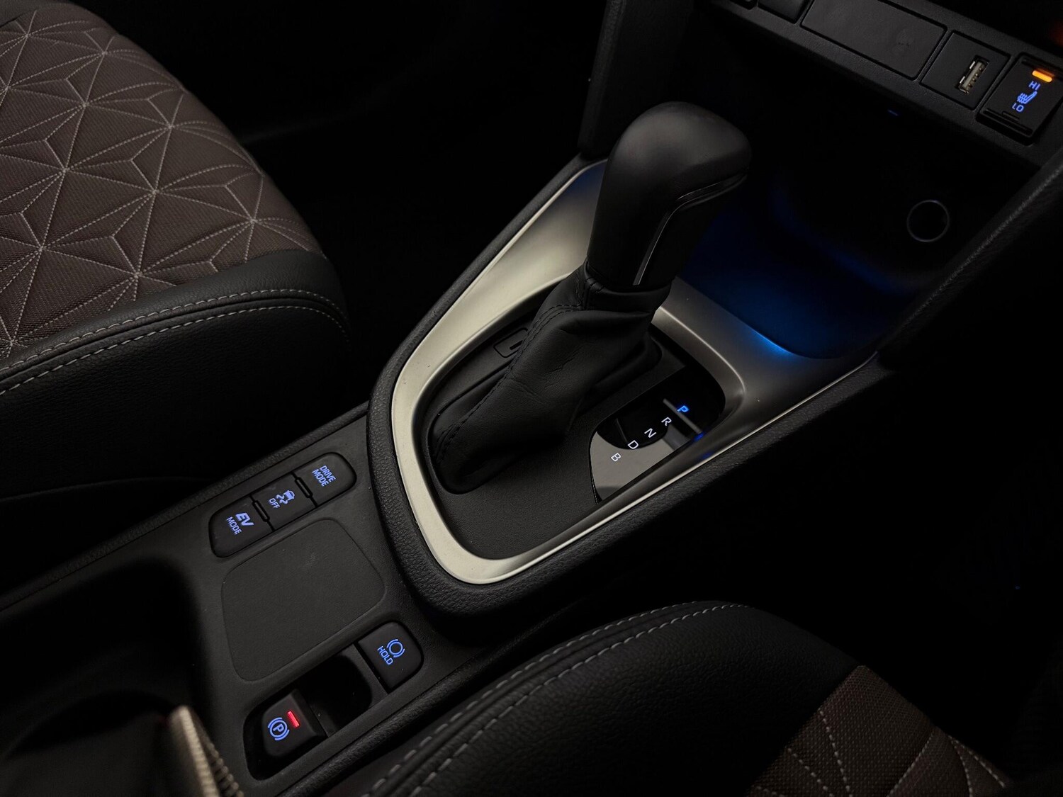 Used Toyota Yaris Cross 2023 for sale - 76658557: Photo 40