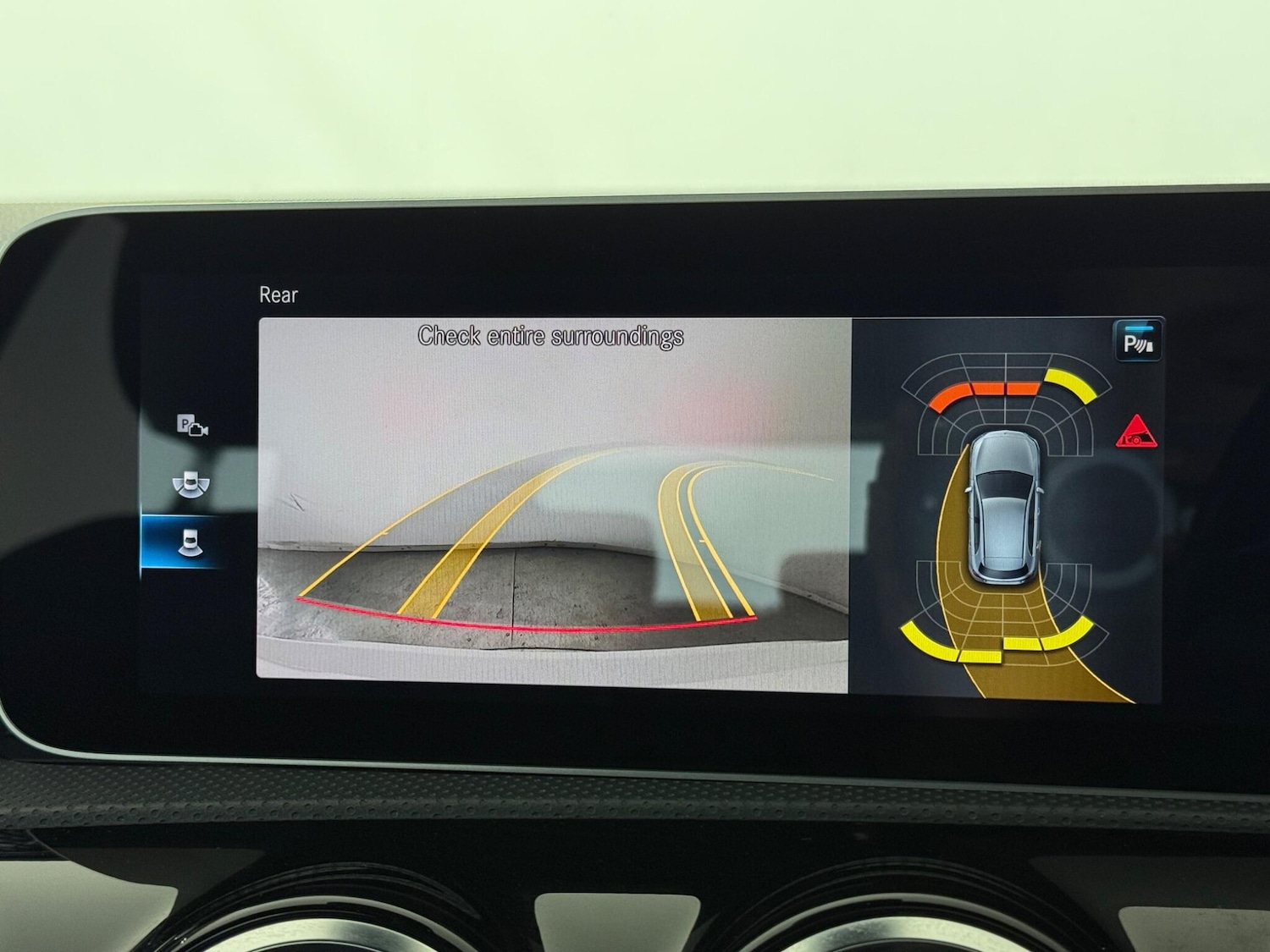 Used Mercedes-Benz A-Class 2018 for sale - 76467163: Photo 36