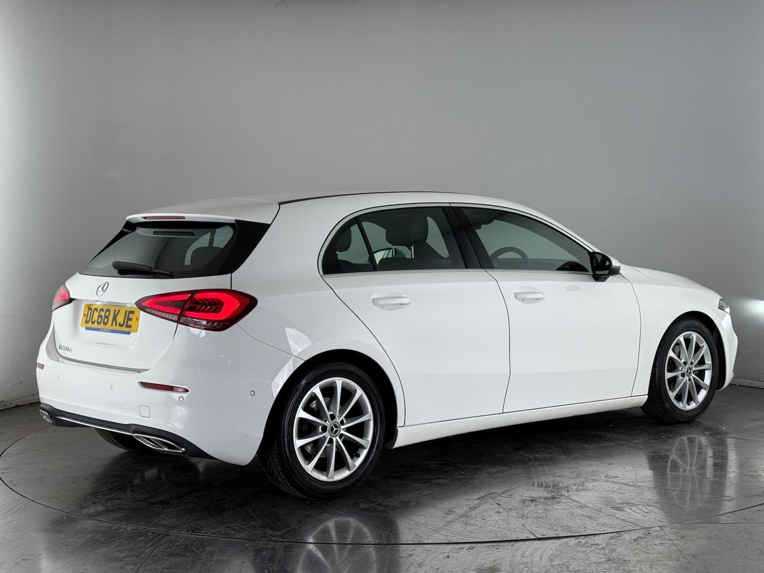 Used Mercedes-Benz A-Class 2018 for sale - 76467163: Photo 5