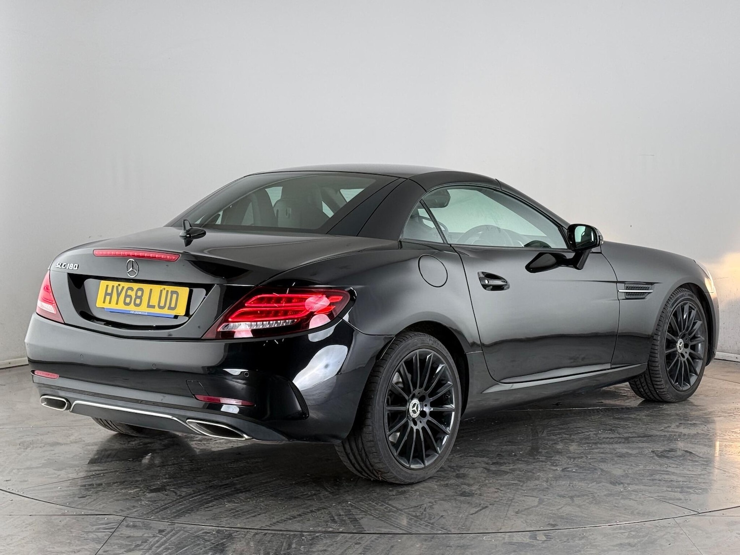 Used Mercedes-Benz SLC 2018 for sale - 77243278: Photo 10