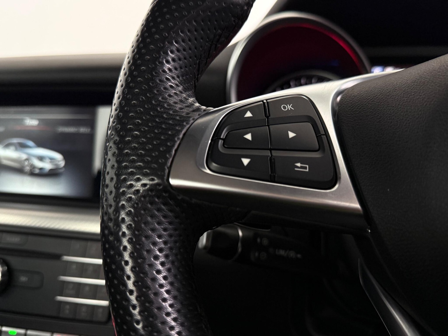 Used Mercedes-Benz SLC 2018 for sale - 77243278: Photo 21