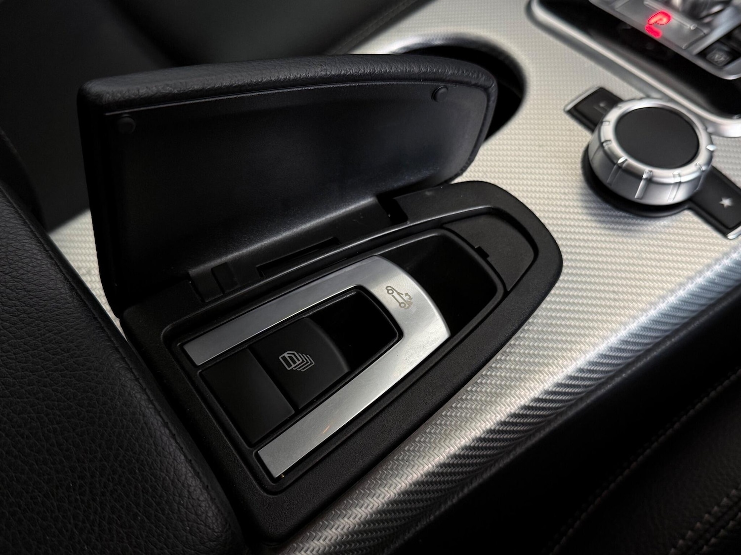 Used Mercedes-Benz SLC 2018 for sale - 77243278: Photo 33