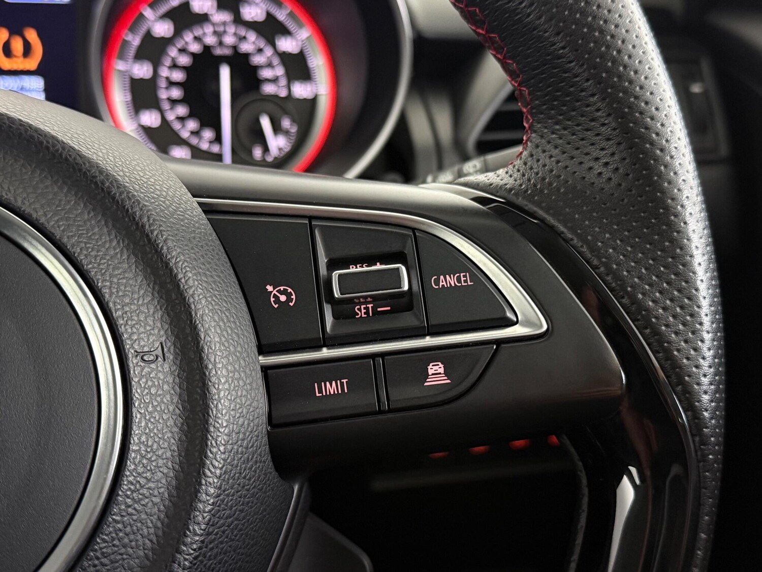 Used Suzuki Swift 2019 for sale - 76573257: Photo 26