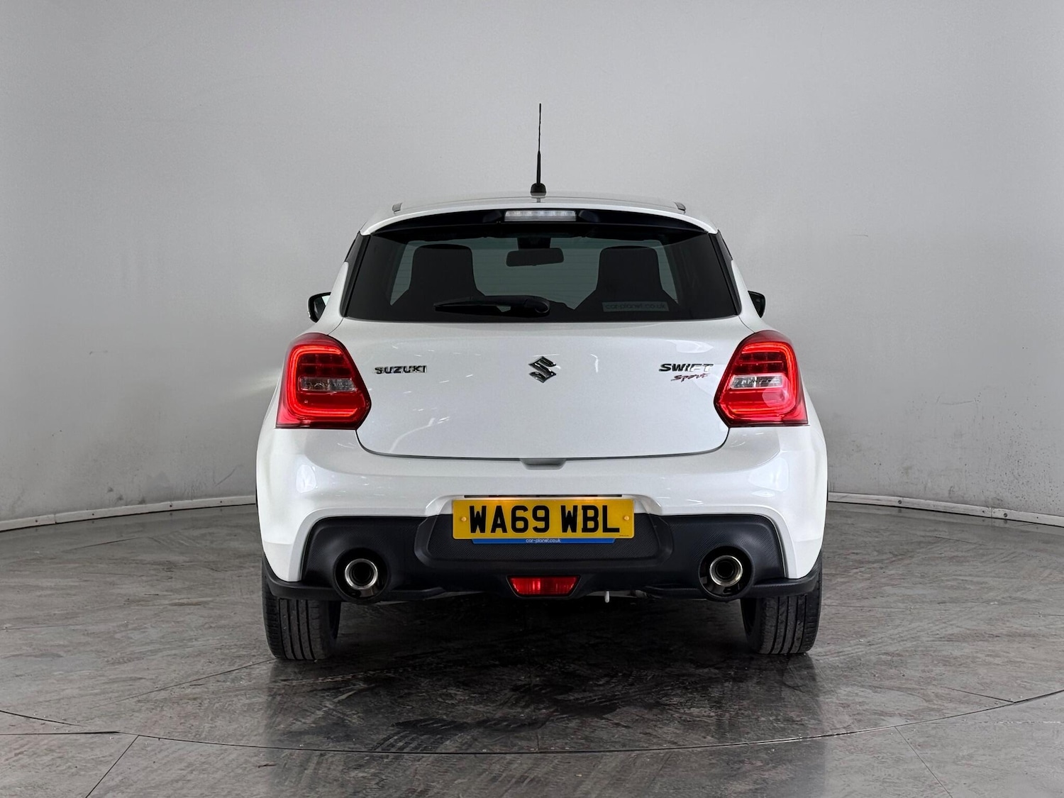 Used Suzuki Swift 2019 for sale - 76573257: Photo 9