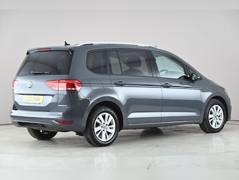 Used Volkswagen Touran 2021 for sale - 78245767: Photo