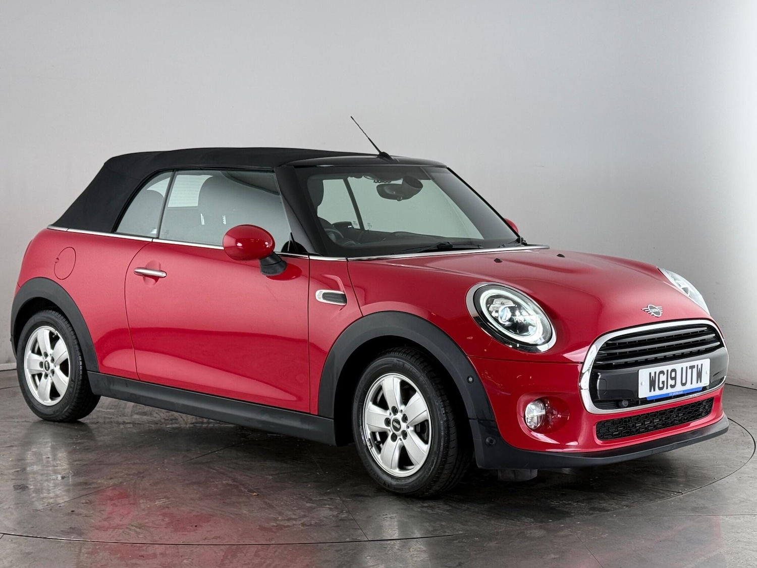 Used MINI Convertible 2019 for sale - 77182970: Photo 6