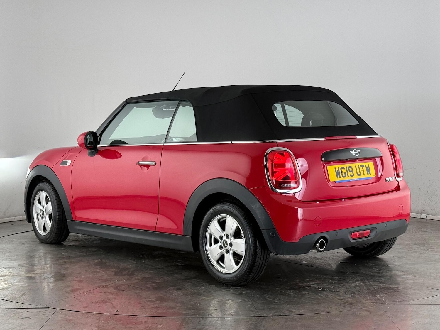 Used MINI Convertible 2019 for sale - 77182970: Photo 7