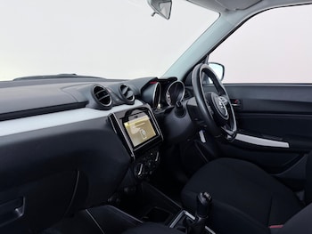 Used Suzuki Swift 2022 for sale - 79330992: Photo