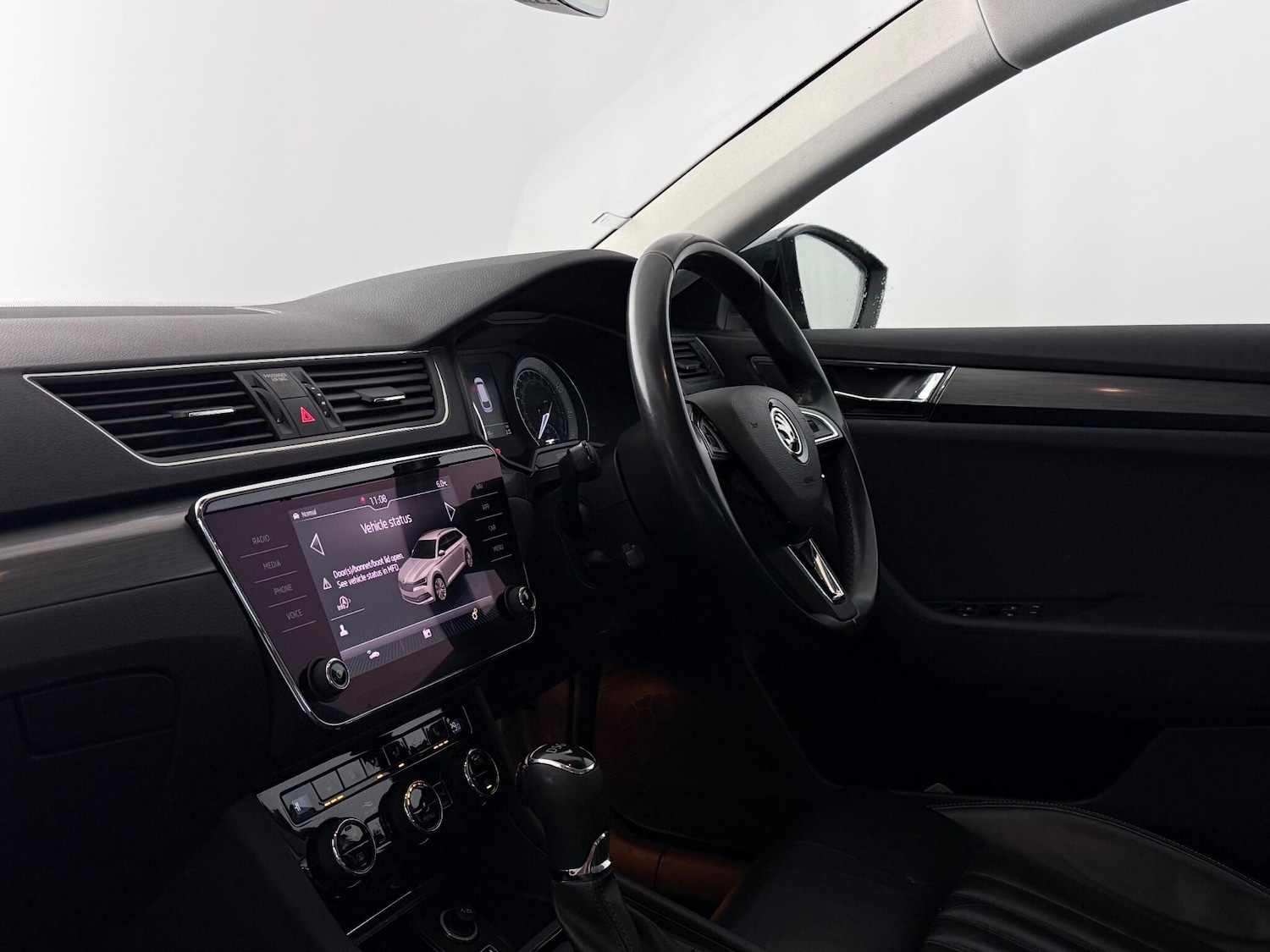 Used Skoda Superb 2020 for sale - 77182348: Photo 18