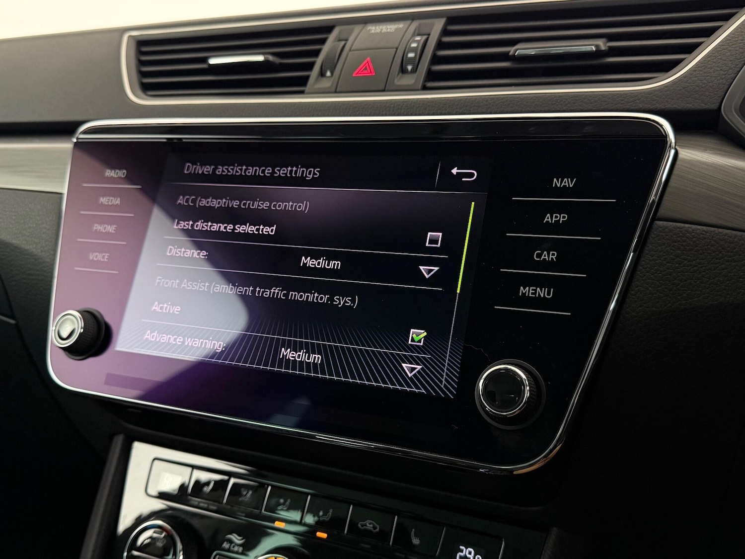 Used Skoda Superb 2020 for sale - 77182348: Photo 31