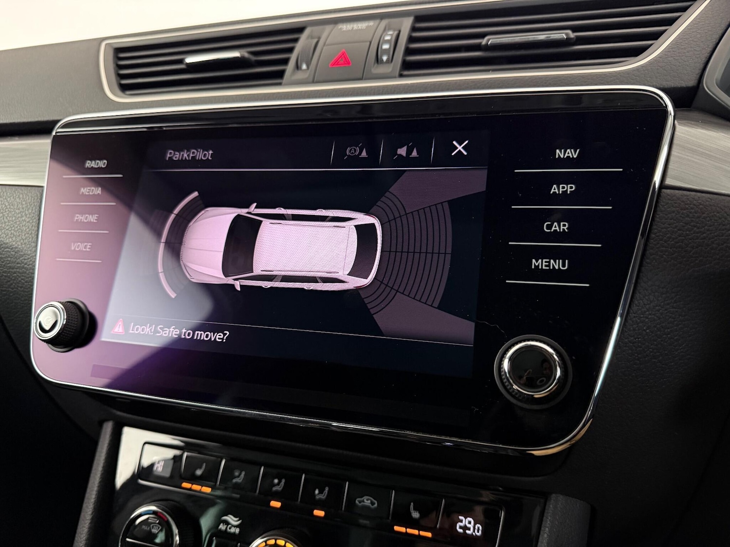 Used Skoda Superb 2020 for sale - 77182348: Photo 32