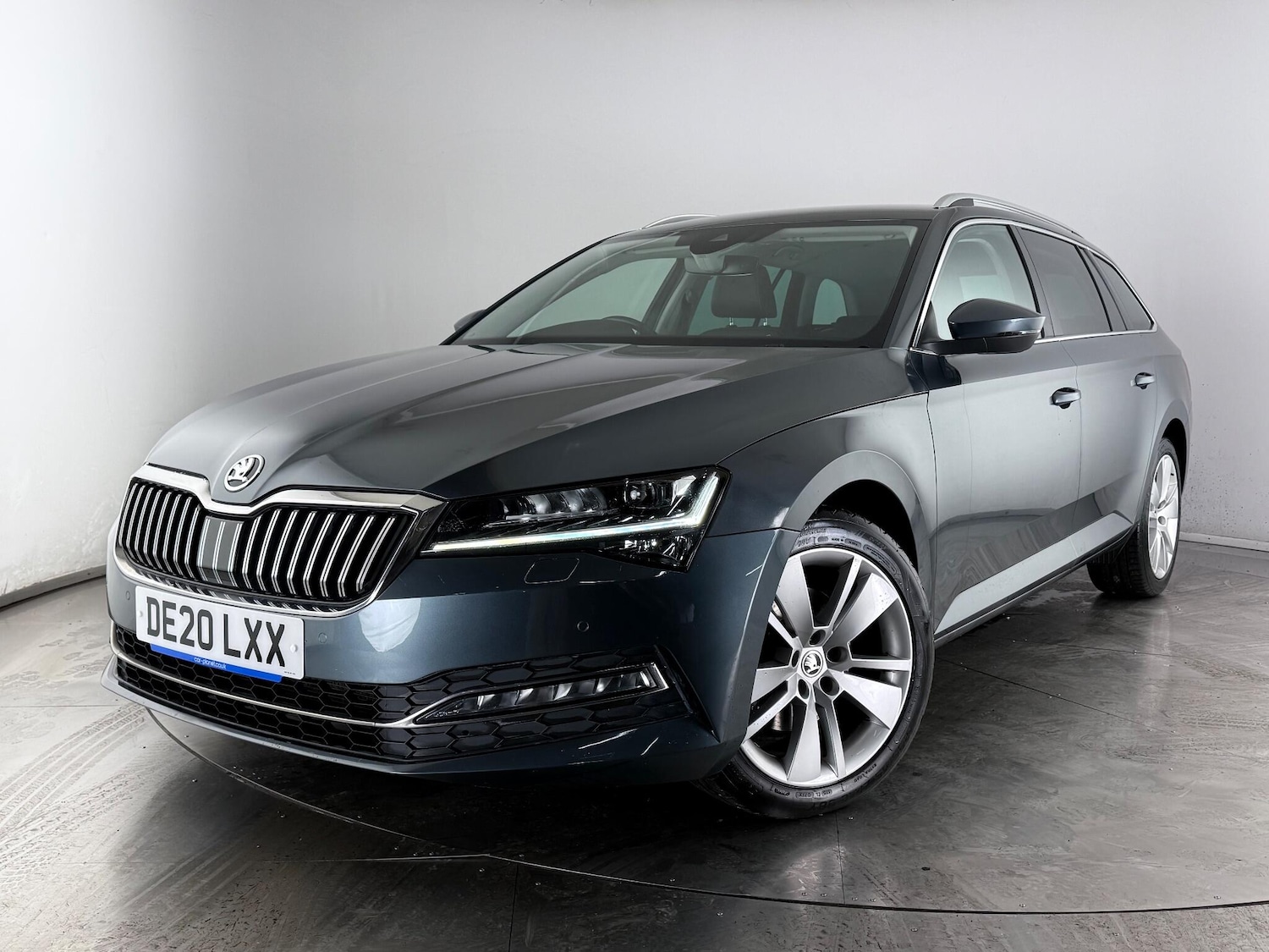 Used Skoda Superb 2020 for sale - 77182348: Photo 39