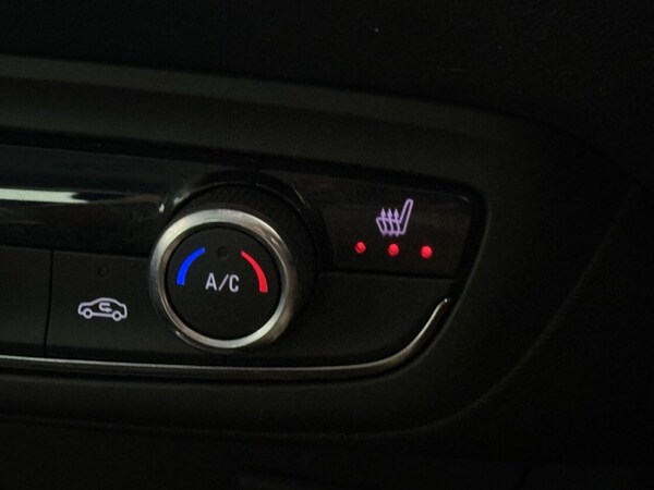 Used Vauxhall Crossland 2022 for sale - 75135440: Photo 43