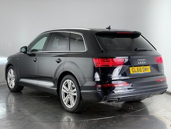 Used Audi Q7 2018 for sale - 77216568: Photo