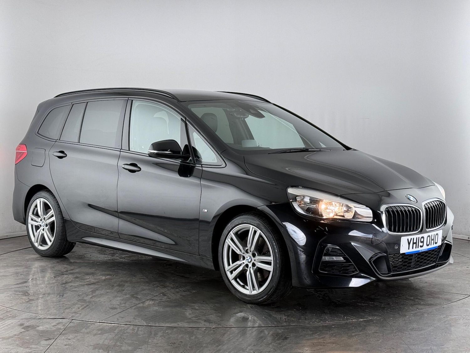 Used BMW 2 Series 2019 for sale - 77280084: Photo 1