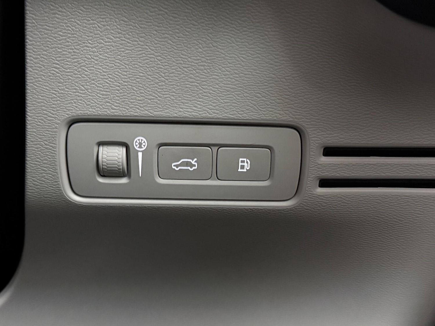 Used Volvo XC40 2020 for sale - 77246288: Photo 23