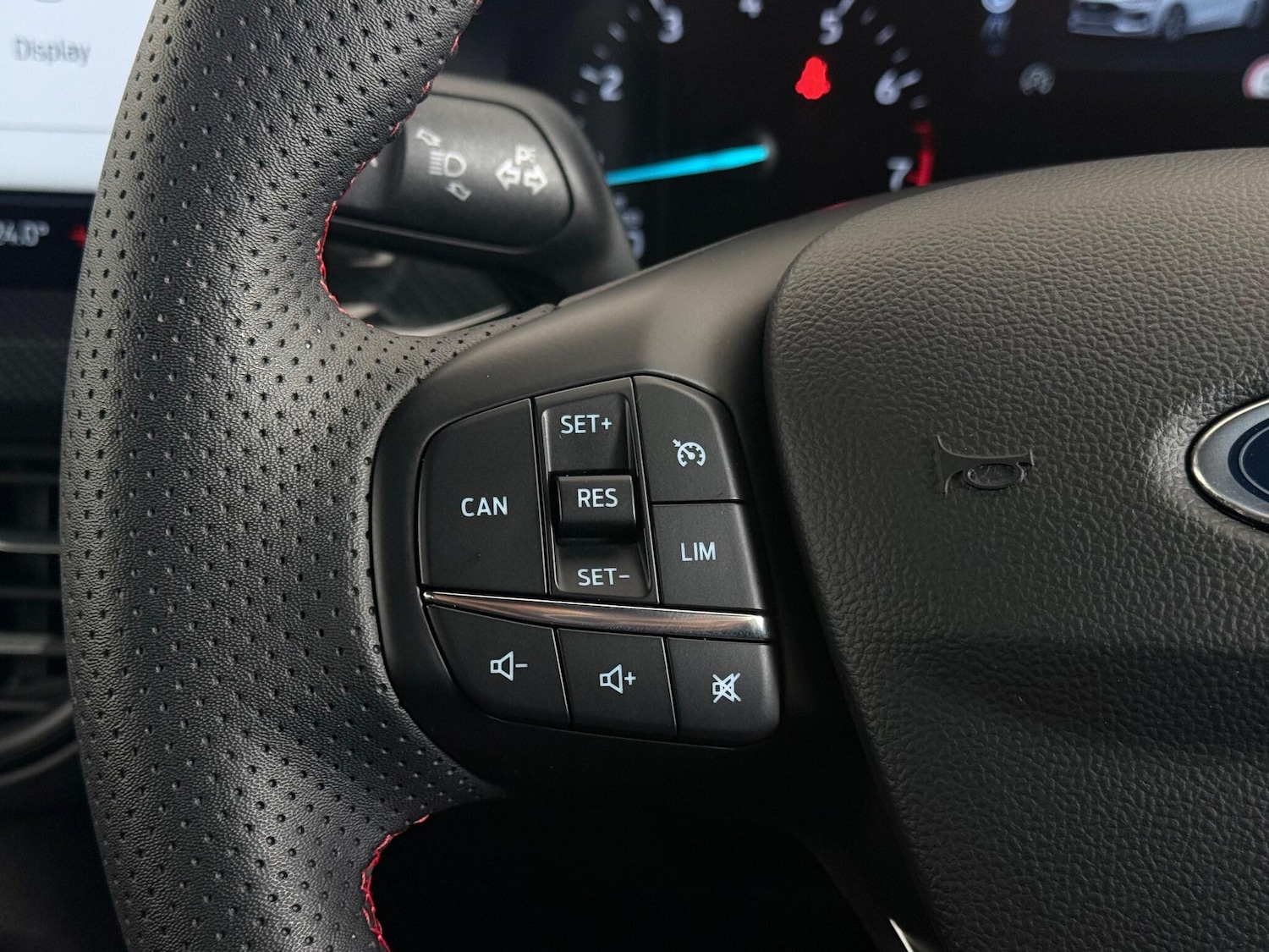 Used Ford Focus 2023 for sale - 76701872: Photo 25