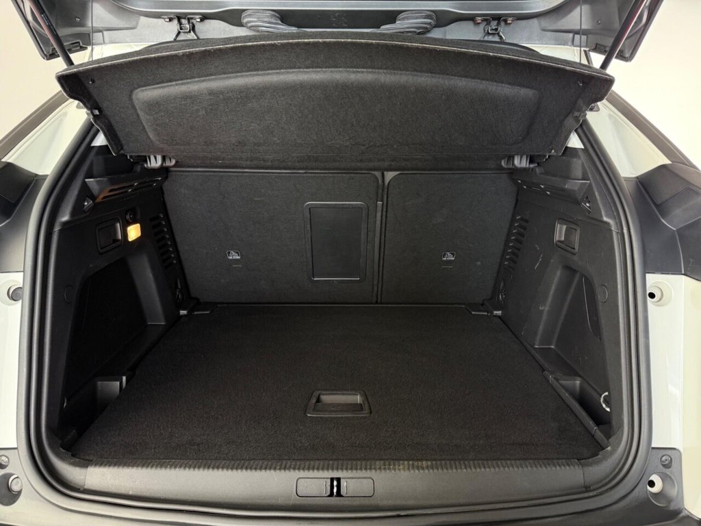 Used Peugeot 3008 2018 for sale - 76386004: Photo 11