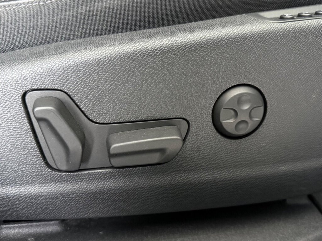 Used Peugeot 3008 2018 for sale - 76386004: Photo 23