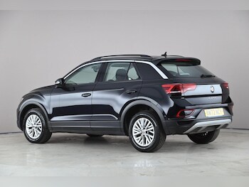 Used Volkswagen T-Roc 2023 for sale - 78276719: Photo