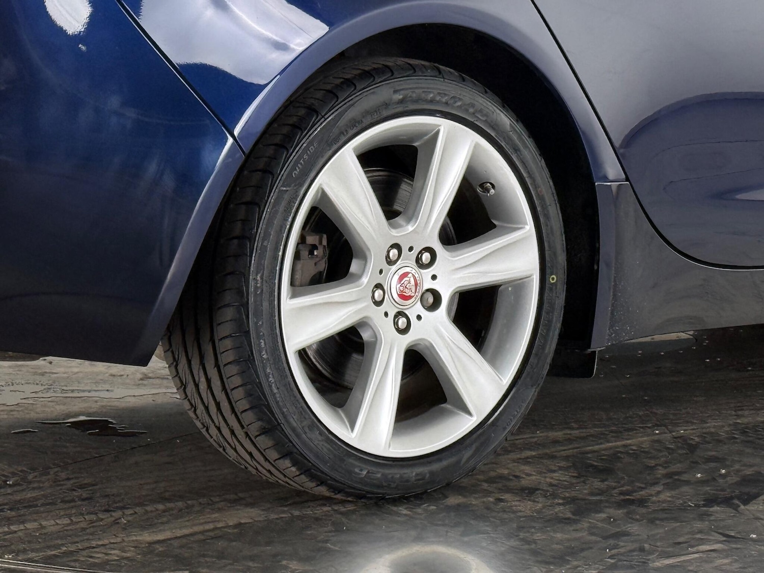 Used Jaguar XE 2019 for sale - 76467172: Photo 12