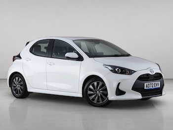 Used Toyota Yaris 2023 for sale - 79037426: Photo
