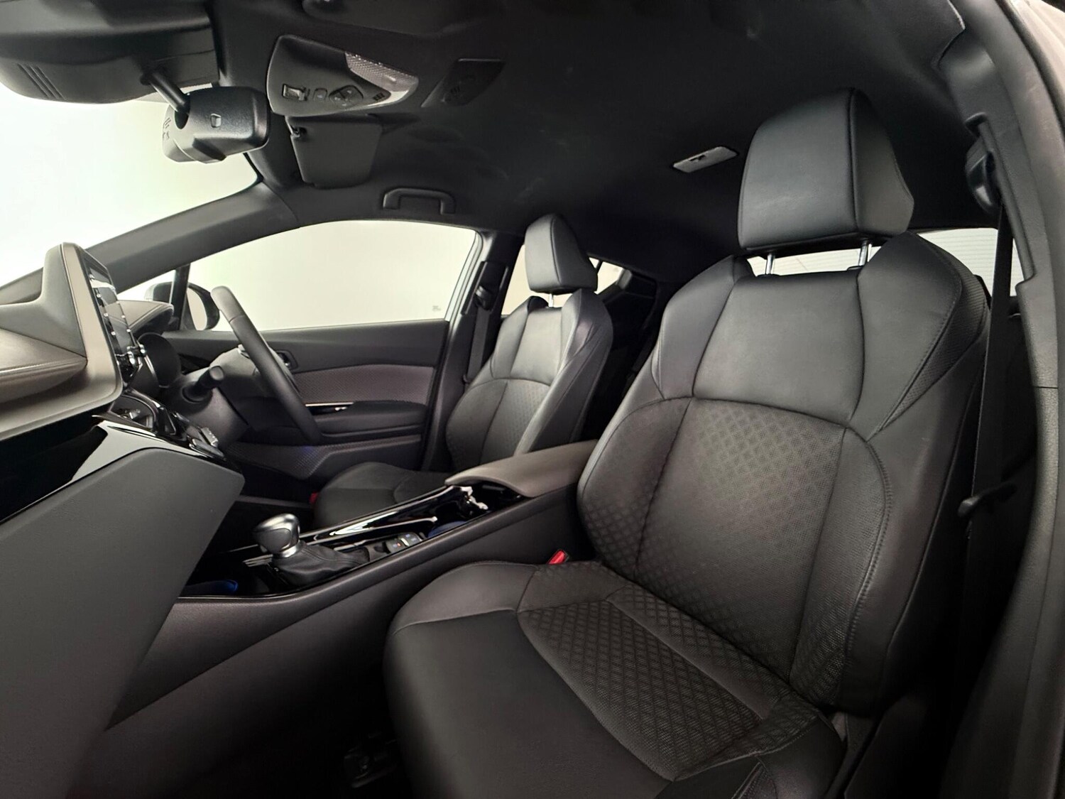 Used Toyota C-HR 2021 for sale - 77979734: Photo 14