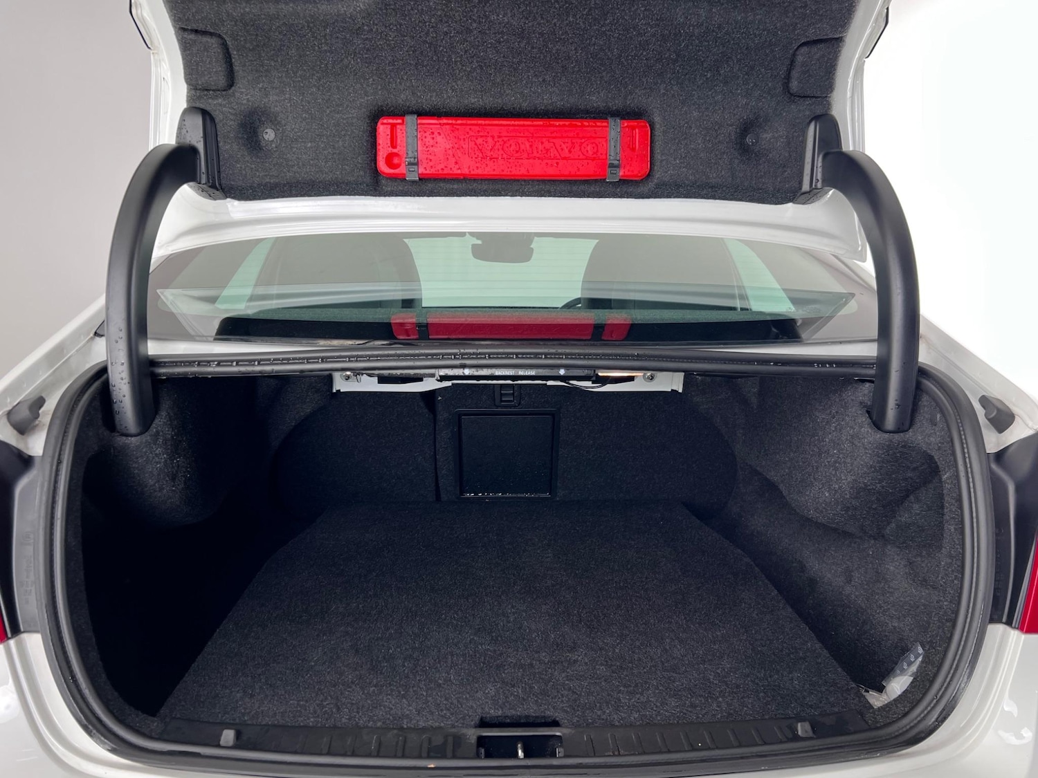 Used Volvo S60 2018 for sale - 77217062: Photo 10