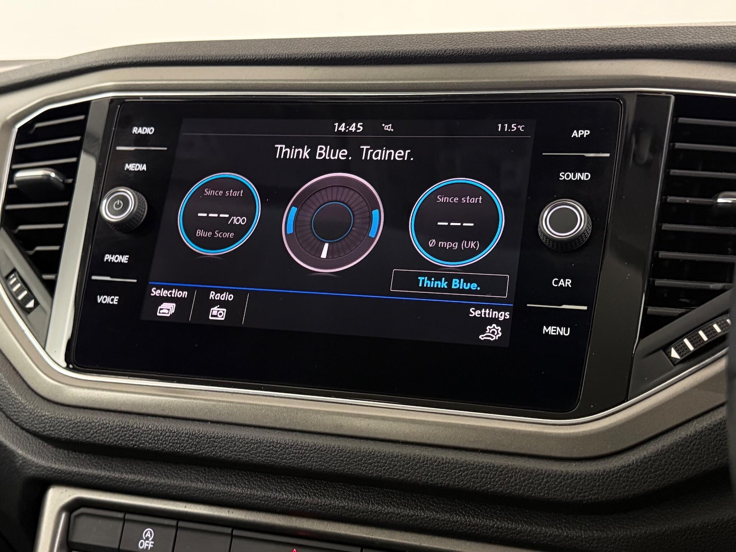 Used Volkswagen T-Roc 2020 for sale - 76975624: Photo 34