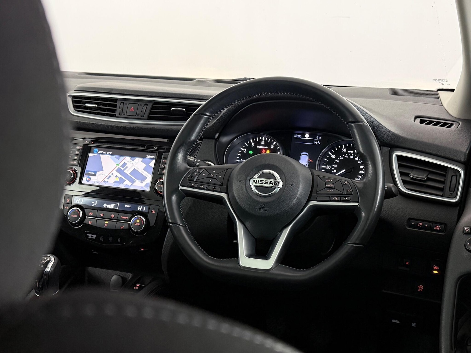 Used Nissan Qashqai 2018 for sale - 77182908: Photo 15