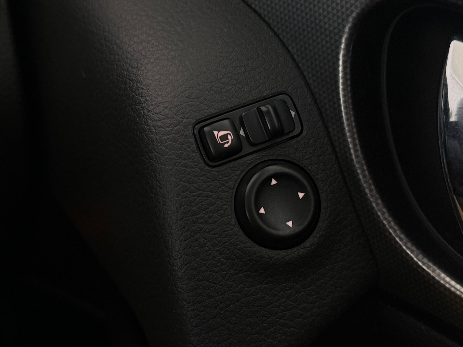 Used Nissan Qashqai 2018 for sale - 77182908: Photo 32