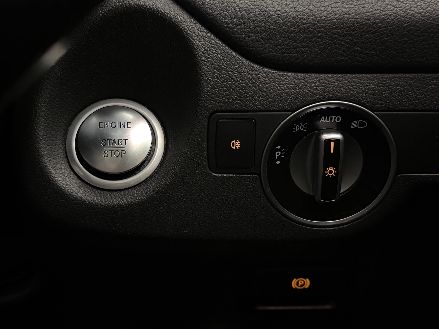 Used Mercedes-Benz GLA 2018 for sale - 77182897: Photo 24