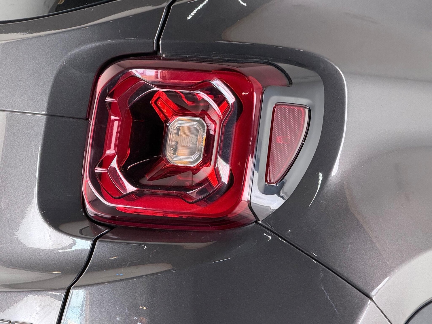 Used Jeep Renegade 2021 for sale - 76467238: Photo 10