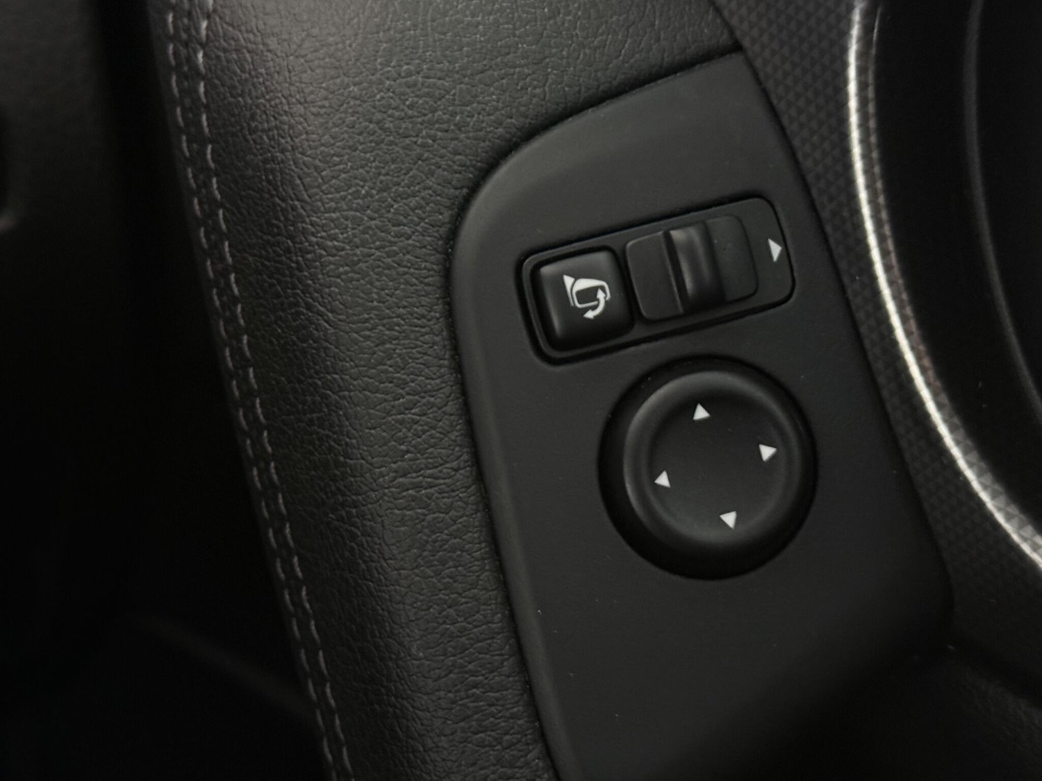 Used Nissan Qashqai 2018 for sale - 77268238: Photo 24