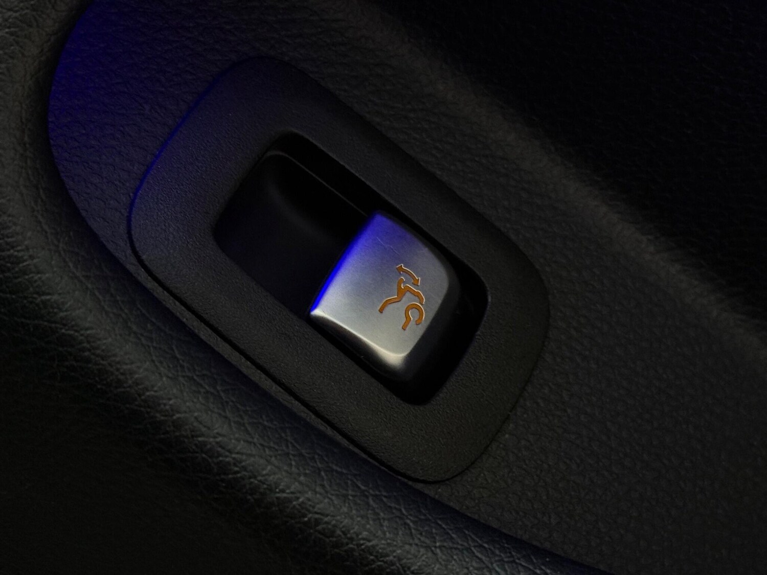 Used Mercedes-Benz C Class 2019 for sale - 78132087: Photo 25