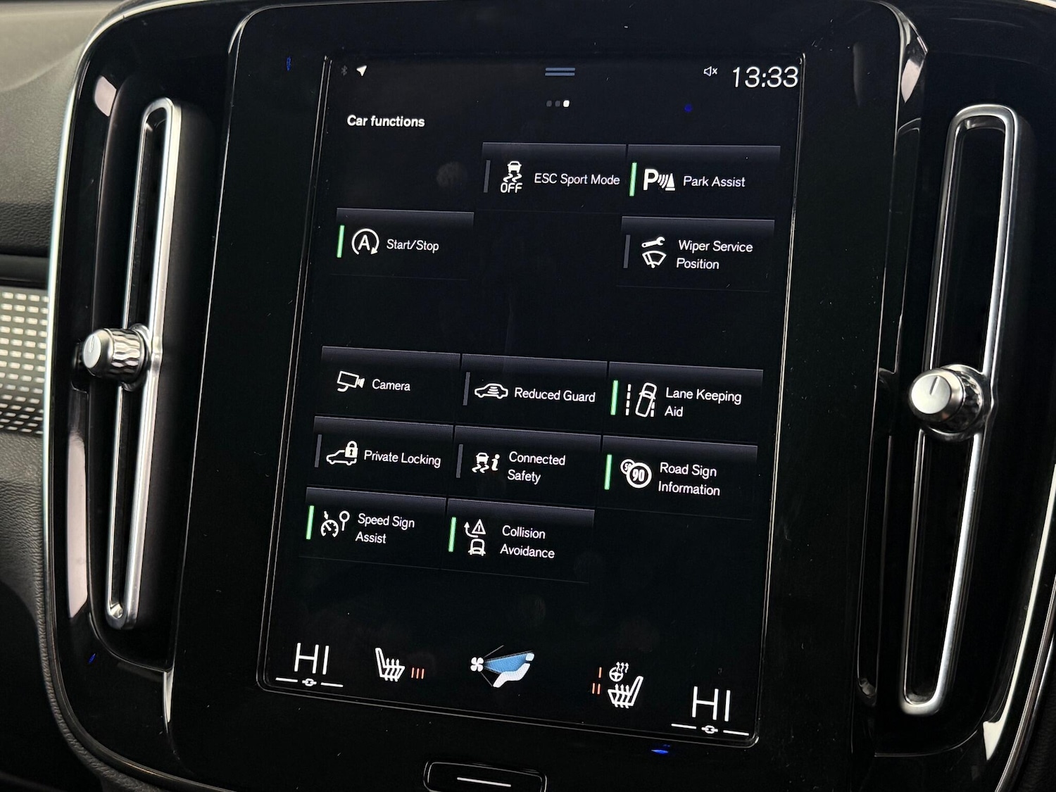 Used Volvo XC40 2021 for sale - 77222101: Photo 29