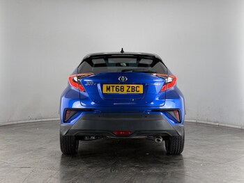 Used Toyota C-HR 2018 for sale - 77246910: Photo