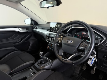 Used Ford Focus 2019 for sale - 79120047: Photo