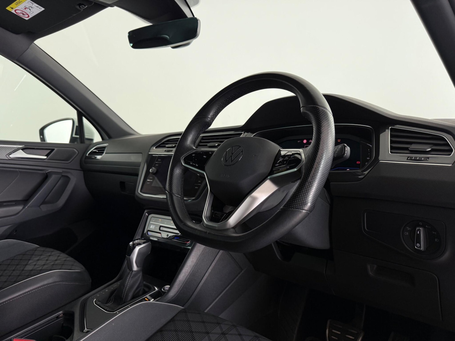 Used Volkswagen Tiguan 2021 for sale - 77803036: Photo 14