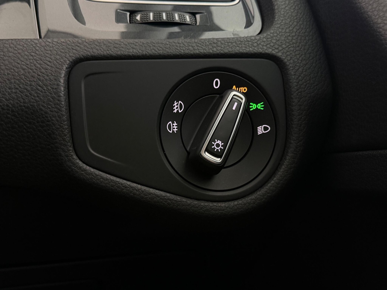 Used Volkswagen Golf 2019 for sale - 76466805: Photo 23