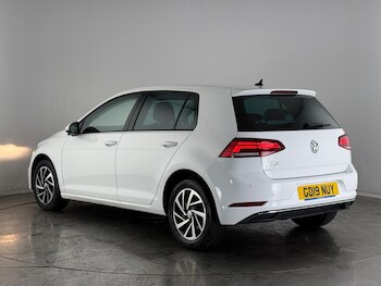 Used Volkswagen Golf 2019 for sale - 76466805: Photo