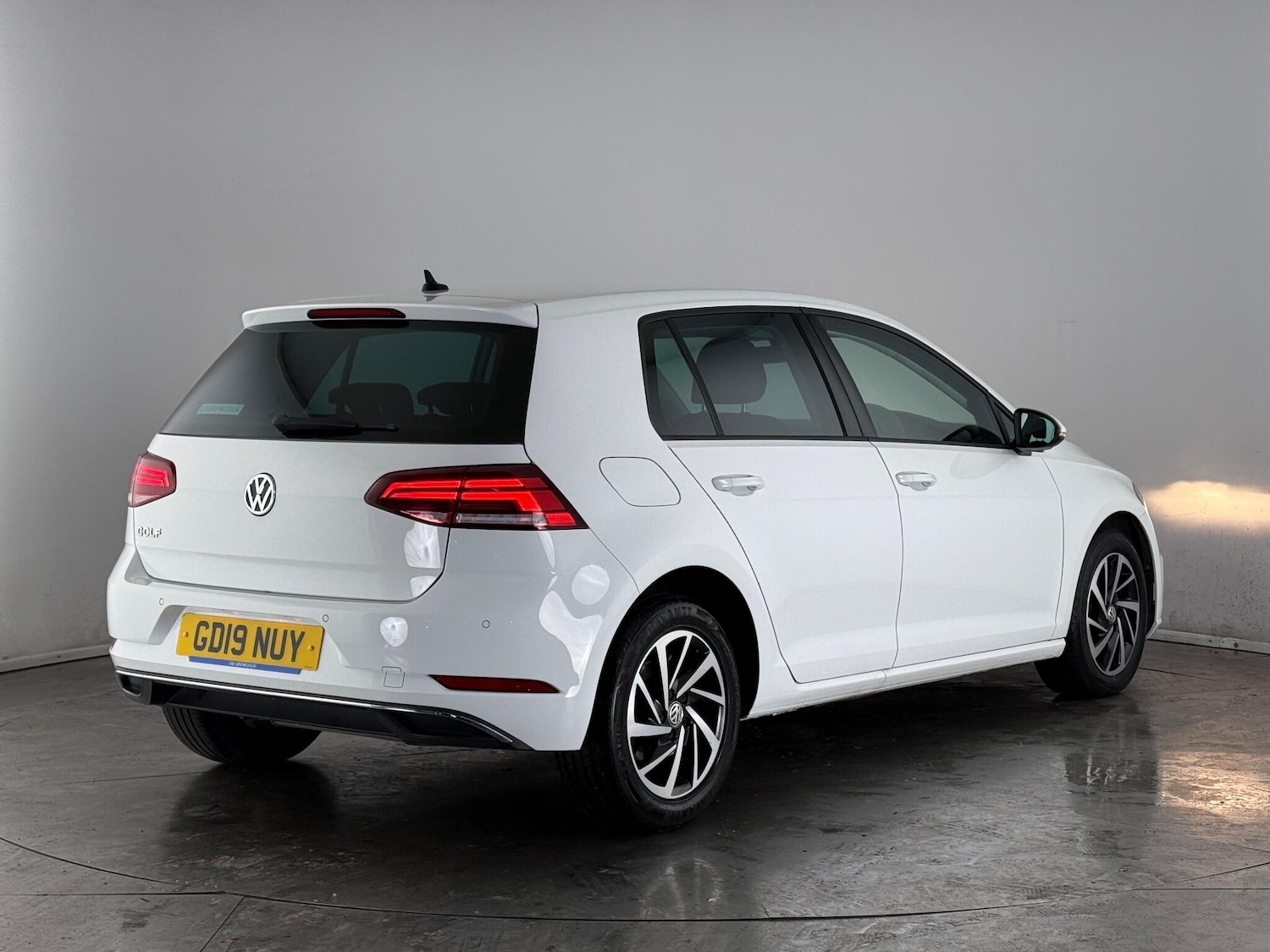 Used Volkswagen Golf 2019 for sale - 76466805: Photo 5