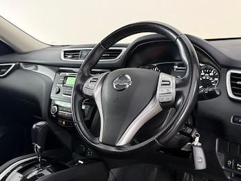 Used Nissan X-Trail 2017 for sale - 79337826: Photo