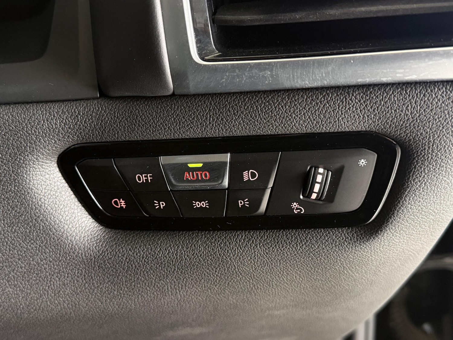 Used BMW 8 Series 2020 for sale - 76466773: Photo 24