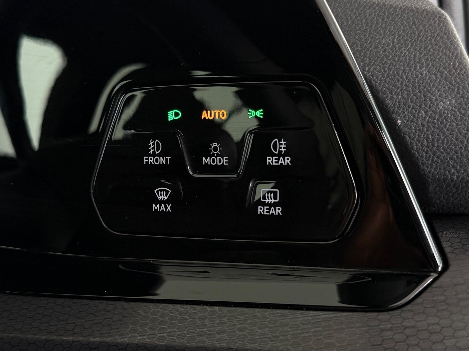 Used Volkswagen Golf 2021 for sale - 77525224: Photo 22