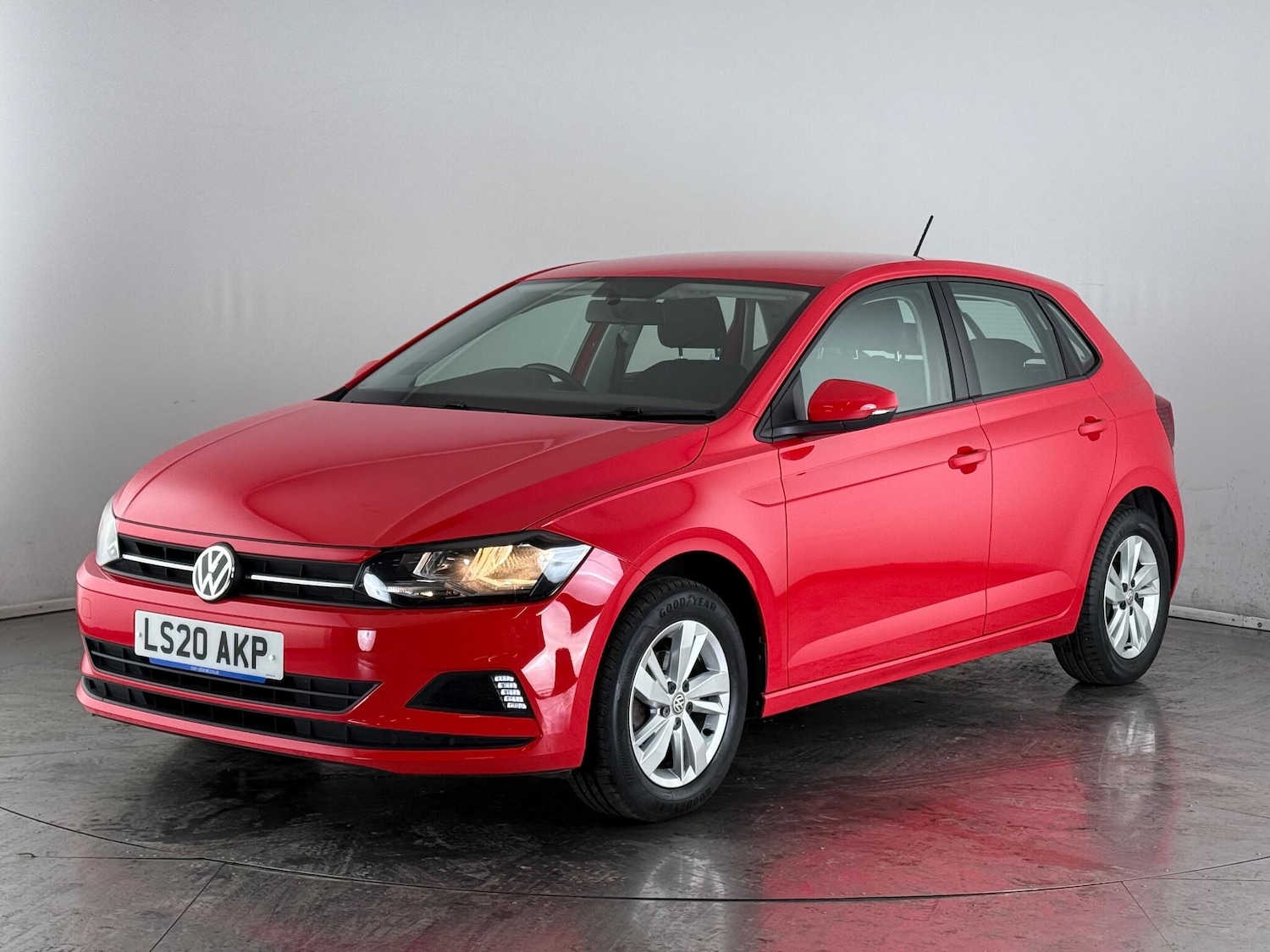 Used Volkswagen Polo 2020 for sale - 77217426: Photo 3