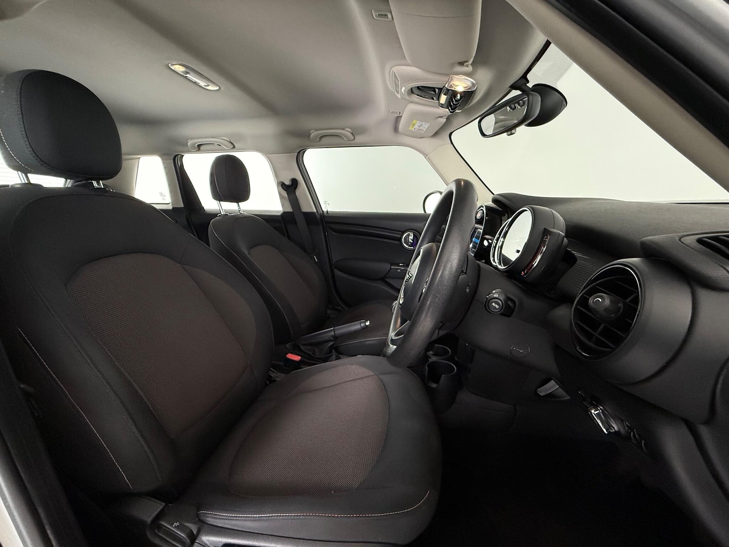 Used MINI Hatch 2019 for sale - 76467080: Photo 17