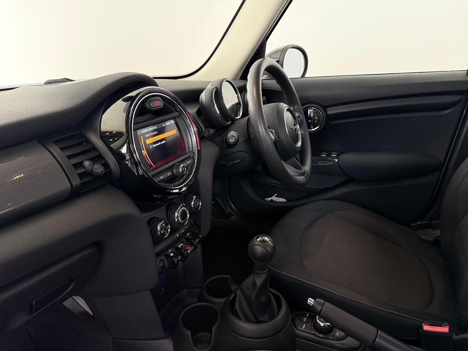 Used MINI Hatch 2019 for sale - 76467080: Photo 18