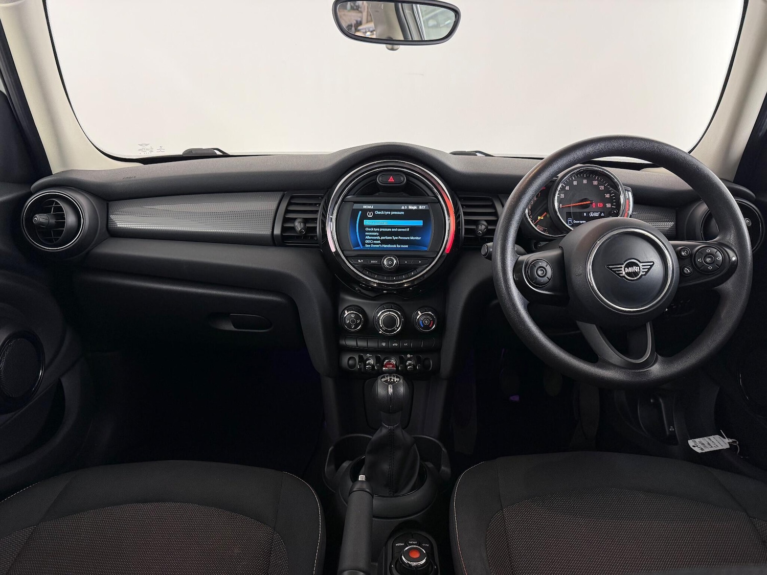 Used MINI Hatch 2019 for sale - 76467080: Photo 21